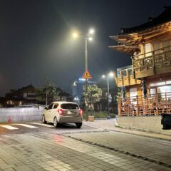 구름이 끼는 아침 운전